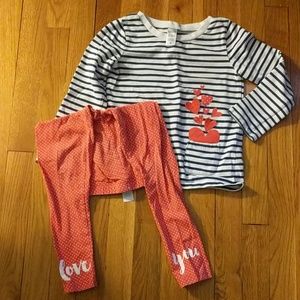 Carter's 2 piece set, "love you"hearts